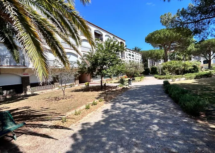 El Galion, Piscine, Plage, Terrain Tennis