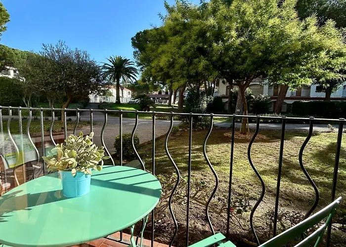 El Galion, Piscine, Plage, Terrain Tennis